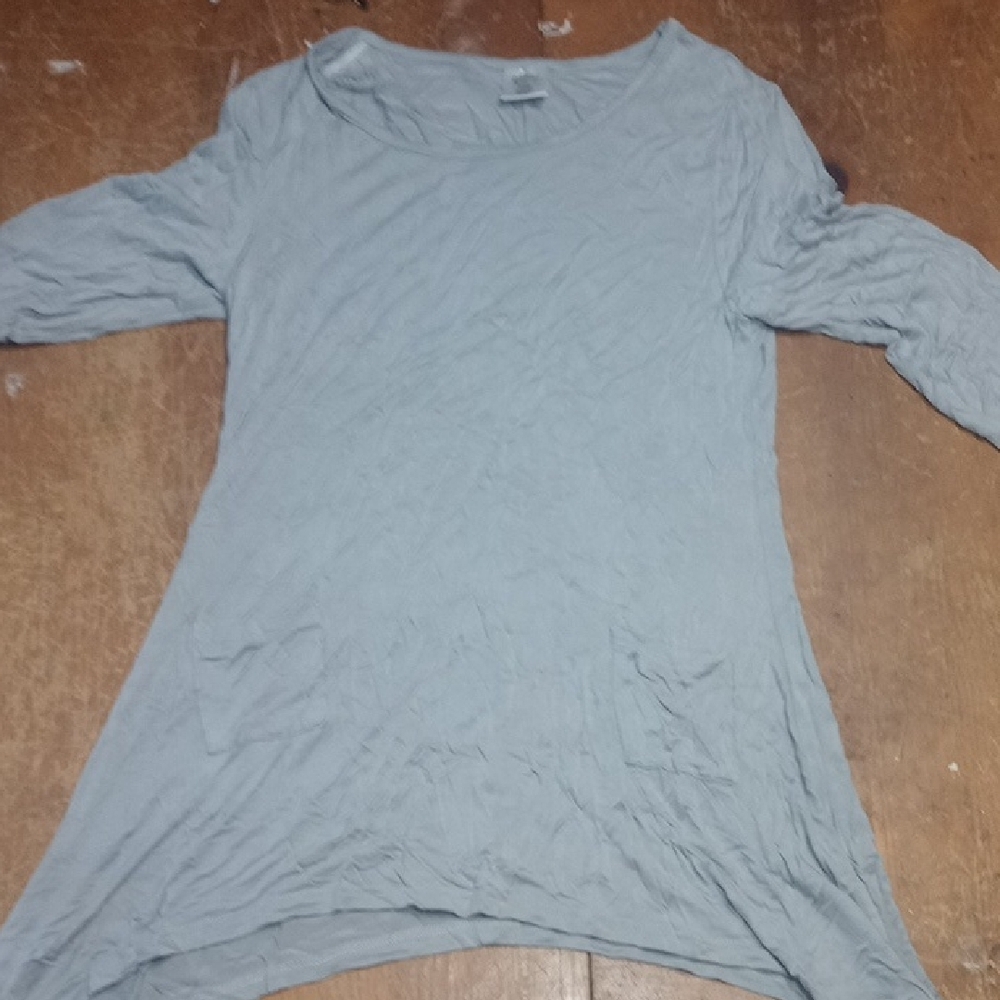 Women's Gray Top